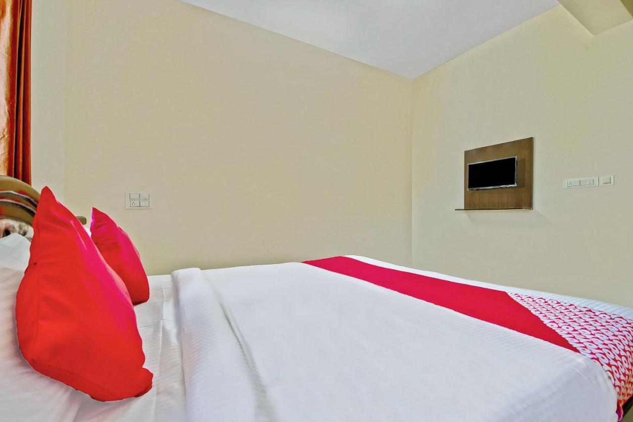 Oyo 39837 Sri Anjaneya Residency Hotel Shimoga Buitenkant foto
